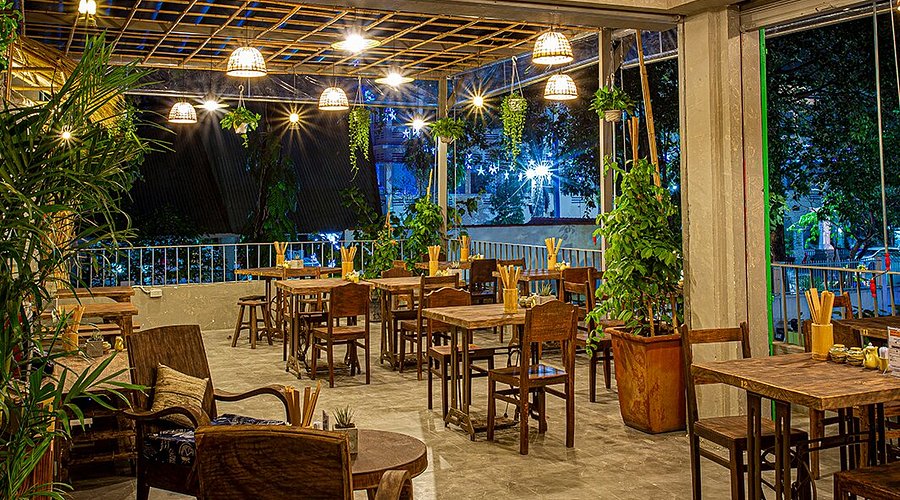 Góc Huế – Quán bánh Huế dễ ăn ở Sài Gòn